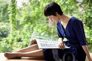 Betty Sun feet photo 16