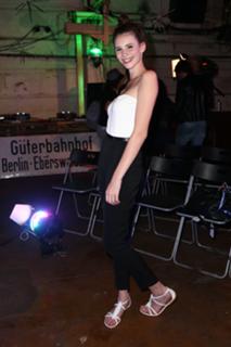 Betty Taube feet photo 15