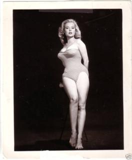 Betty Weider feet photo 15