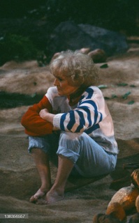 Betty White feet photo 4