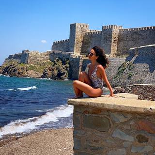 Betül Demir feet photo 5