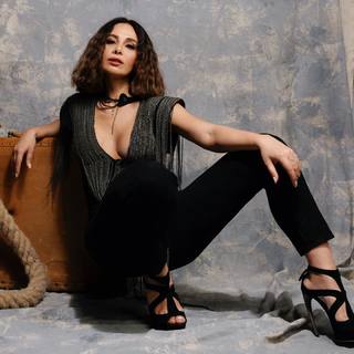 Betül Demir feet photo 17