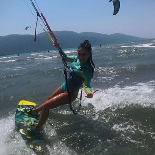 Betül Demir feet photo 10