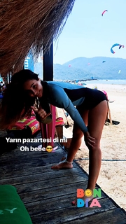 Betül Demir feet photo 14