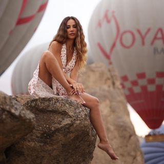 Betül Demir feet photo 1