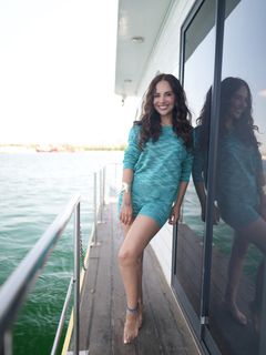 Betül Demir feet photo 2
