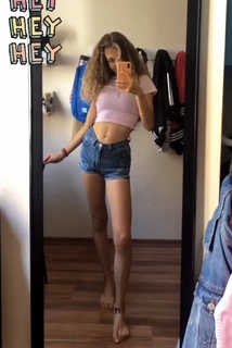 Betül Çakmak feet photo 1
