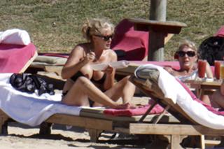 Beverley Callard feet photo 11