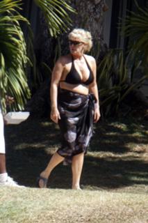 Beverley Callard feet photo 18