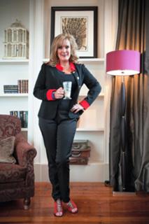 Beverley Callard feet photo 13