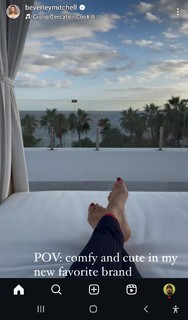 Beverley Mitchell feet photo thumbnail