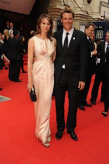 Beverley Turner feet photo 10