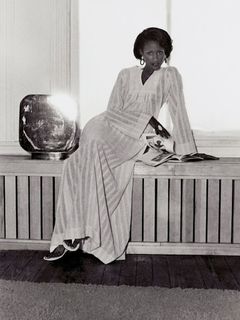 Beverly Johnson feet photo 1