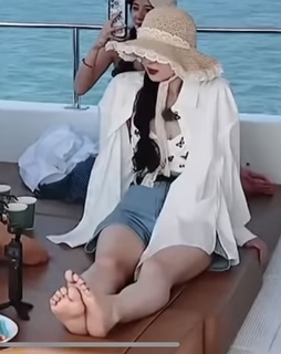 Bextiyar Gülnezer feet photo 18