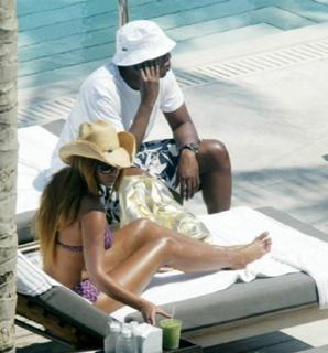 Beyoncé feet photo thumbnail