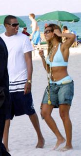 Beyoncé feet photo thumbnail