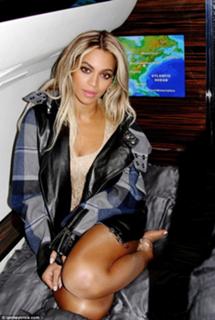 Beyoncé feet photo thumbnail
