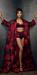 Beyoncé feet photo thumbnail