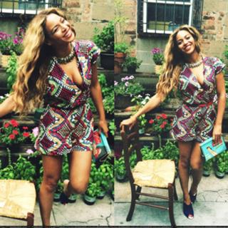 Beyoncé feet photo thumbnail