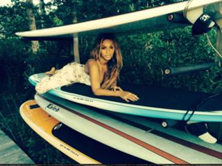 Beyoncé feet photo thumbnail