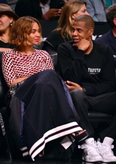 Beyoncé feet photo thumbnail