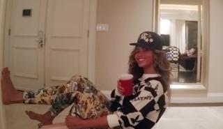 Beyoncé feet photo thumbnail