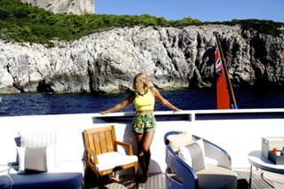 Beyoncé feet photo thumbnail