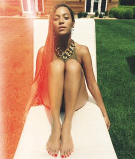 Beyoncé feet photo thumbnail