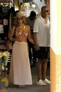 Beyoncé feet photo thumbnail