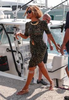 Beyoncé feet photo thumbnail