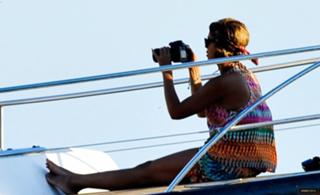 Beyoncé feet photo thumbnail