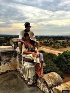 Beyoncé feet photo thumbnail