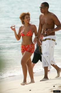 Beyoncé feet photo thumbnail