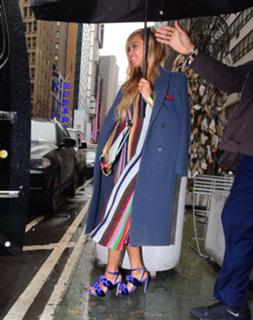 Beyoncé feet photo thumbnail