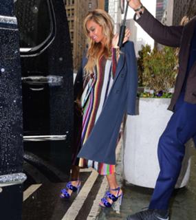 Beyoncé feet photo thumbnail