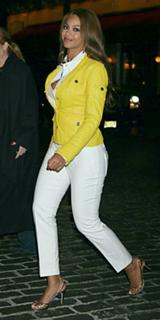 Beyoncé feet photo thumbnail