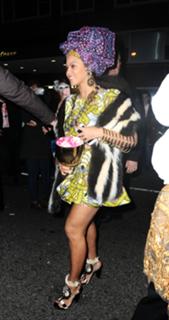 Beyoncé feet photo thumbnail