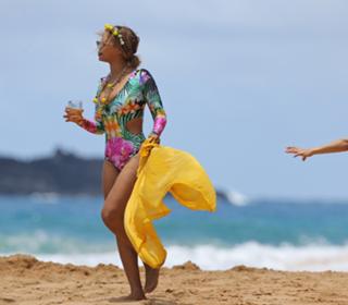 Beyoncé feet photo thumbnail
