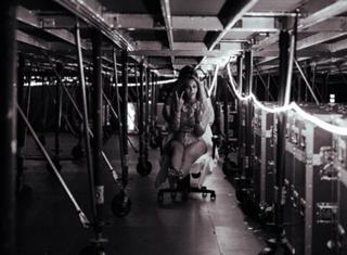 Beyoncé feet photo thumbnail