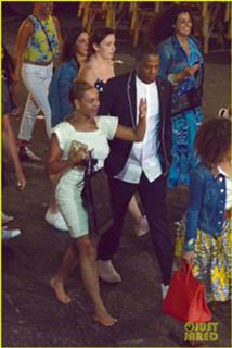 Beyoncé feet photo thumbnail