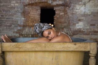 Beyoncé feet photo thumbnail