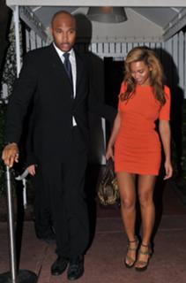 Beyoncé feet photo thumbnail