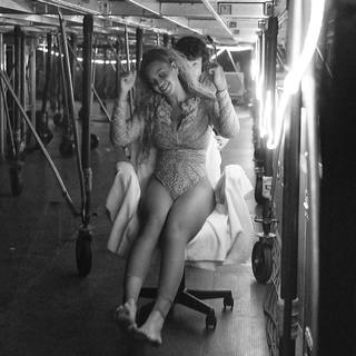 Beyoncé feet photo thumbnail
