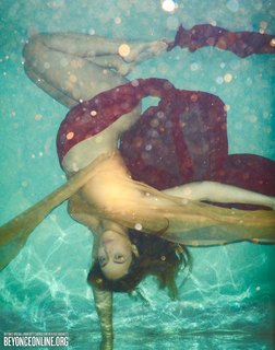 Beyoncé feet photo thumbnail