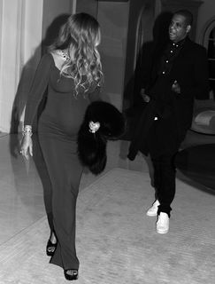 Beyoncé feet photo thumbnail