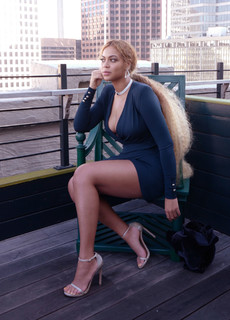Beyoncé feet photo thumbnail