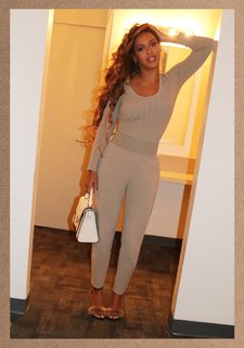 Beyoncé feet photo thumbnail