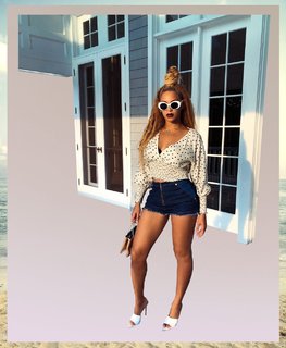 Beyoncé feet photo thumbnail