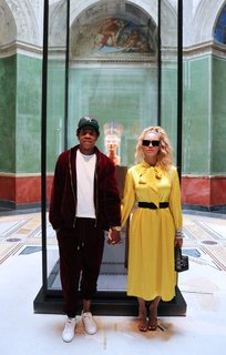 Beyoncé feet photo thumbnail