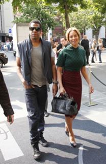 Beyoncé feet photo thumbnail